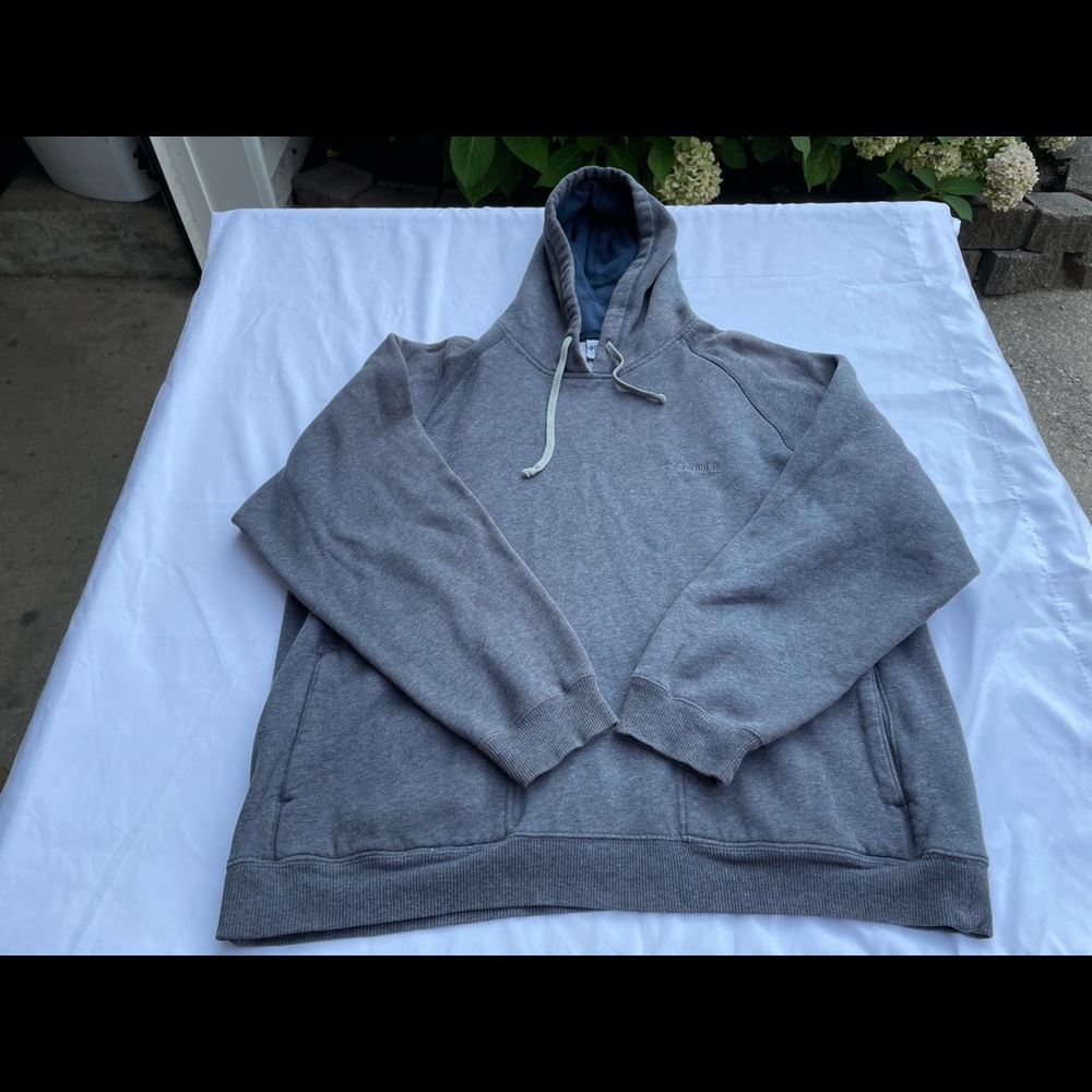 Men’s Columbia Hoodie